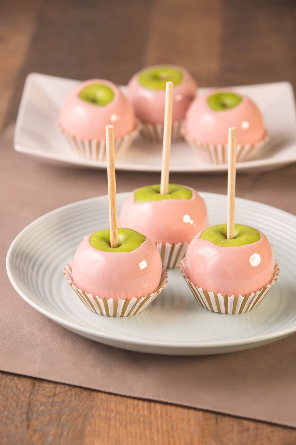 pink-candy-apples