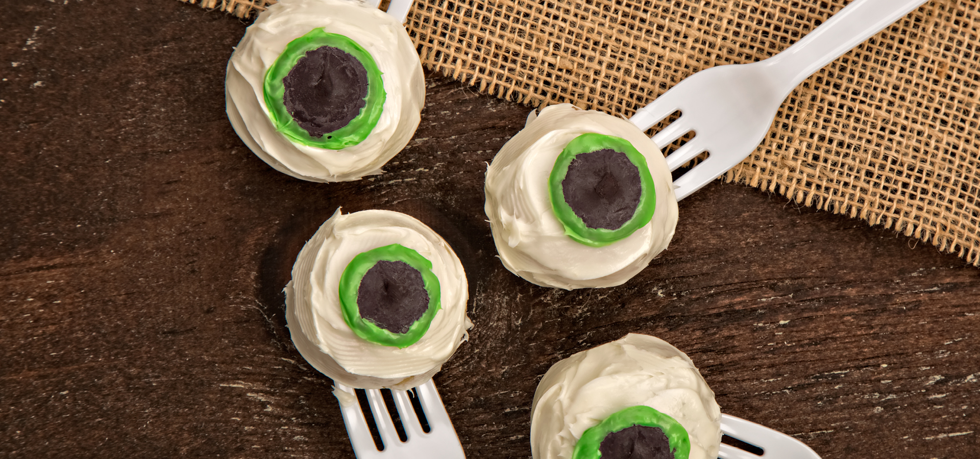 eyeball-cake-pops-main - American Lifestyle Magazine