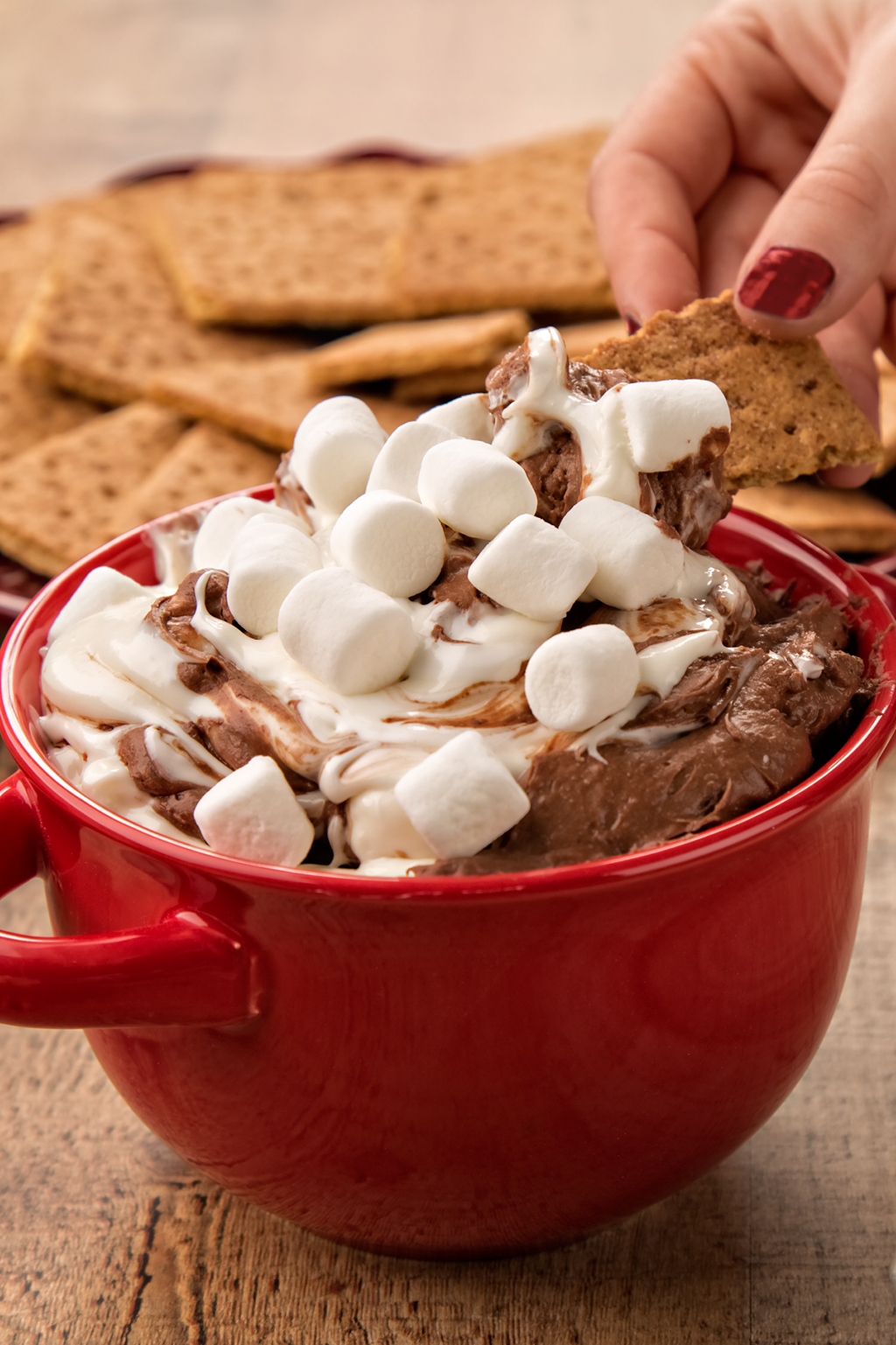 Chocolate-Marshmallow S'mores Dip