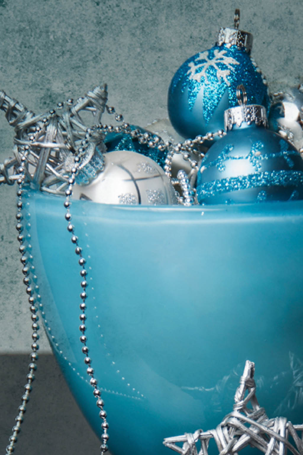 bright-blue-and-silver-decorative-bowl
