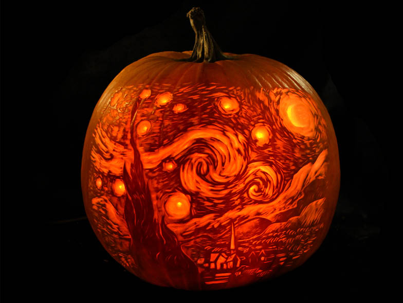 starry-night-depicted-on-a-pumpkin