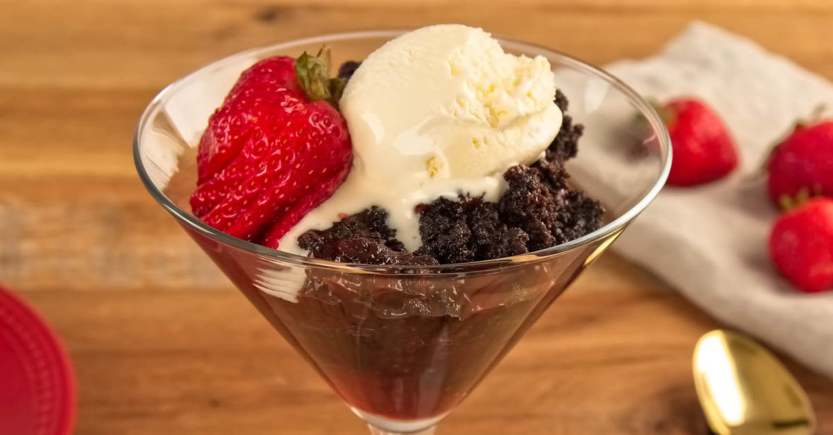 ChocolateCovered Strawberry Dump Cake American Lifestyle Magazine