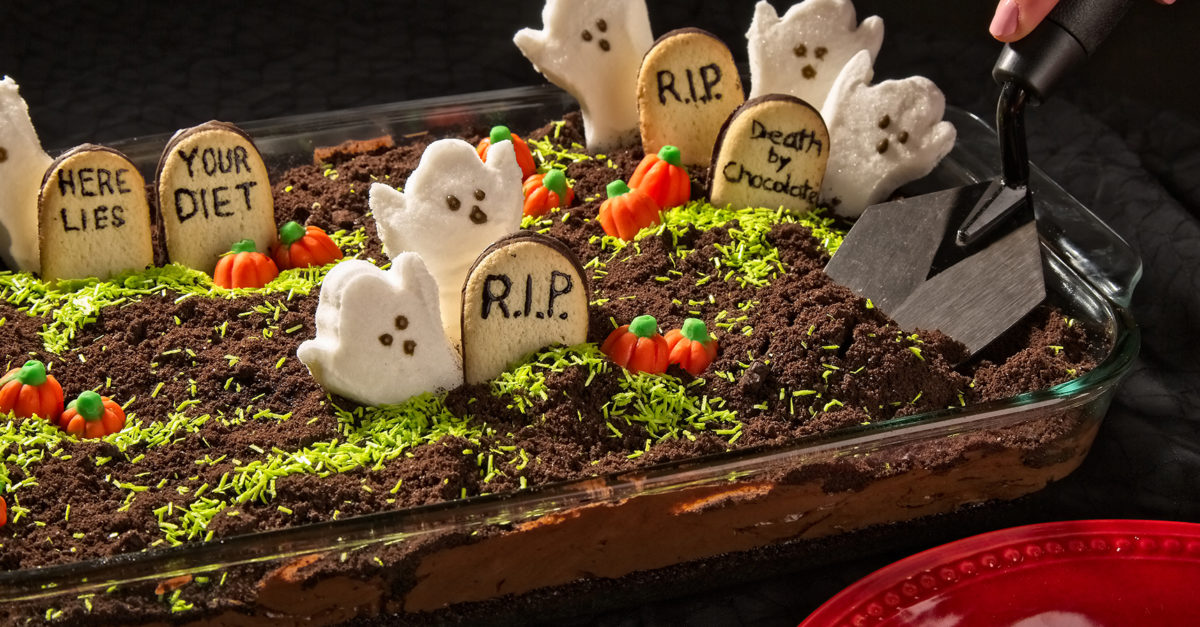 Ghouls in the Graveyard Cake - American Lifestyle Magazine