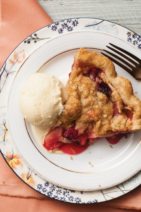 apple-cranberry-streusel-pie
