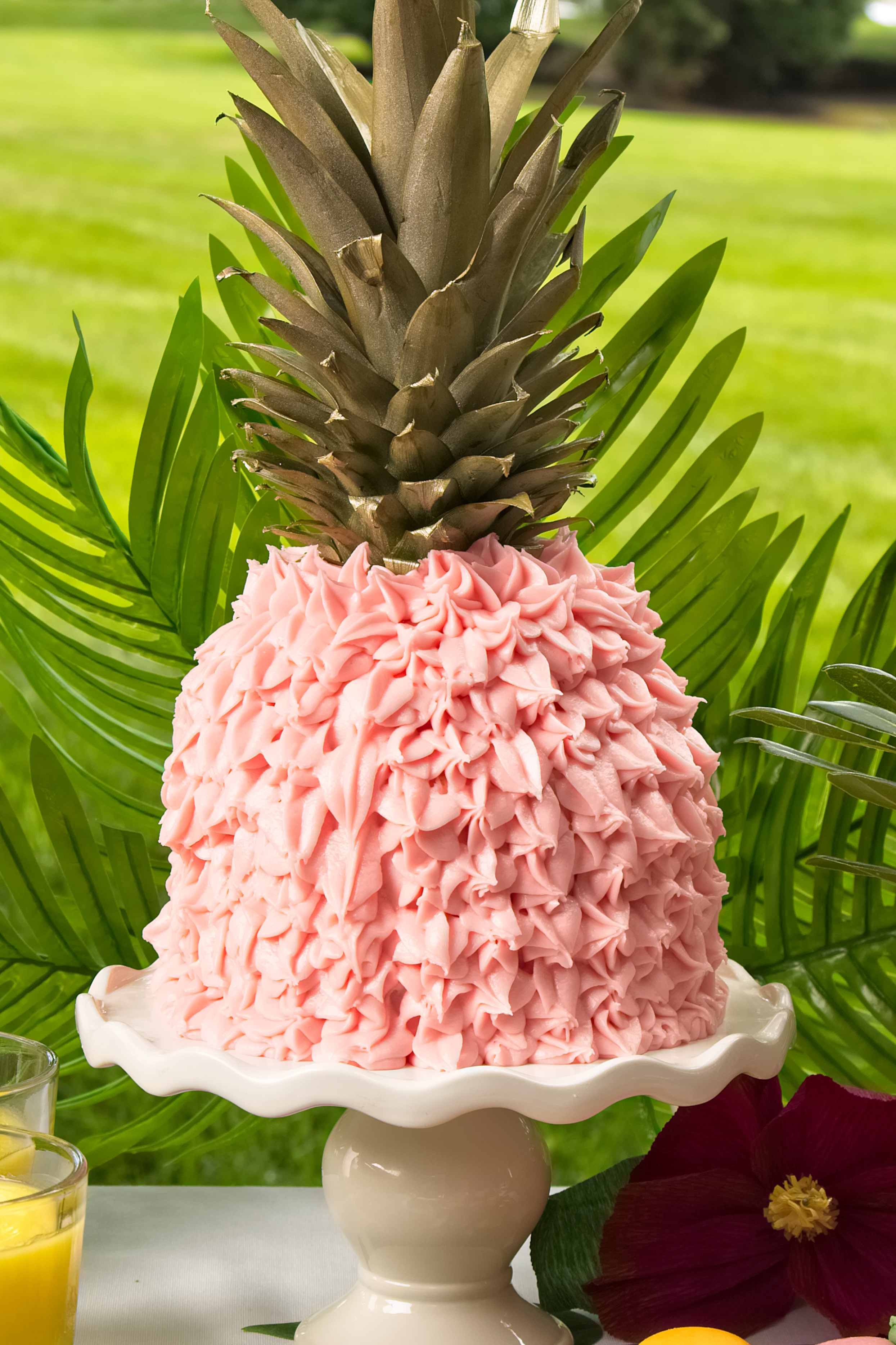 aloha-party-pineapple-cake