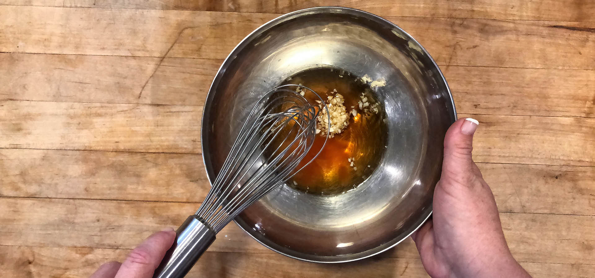 mix-garlic-honey-sauce