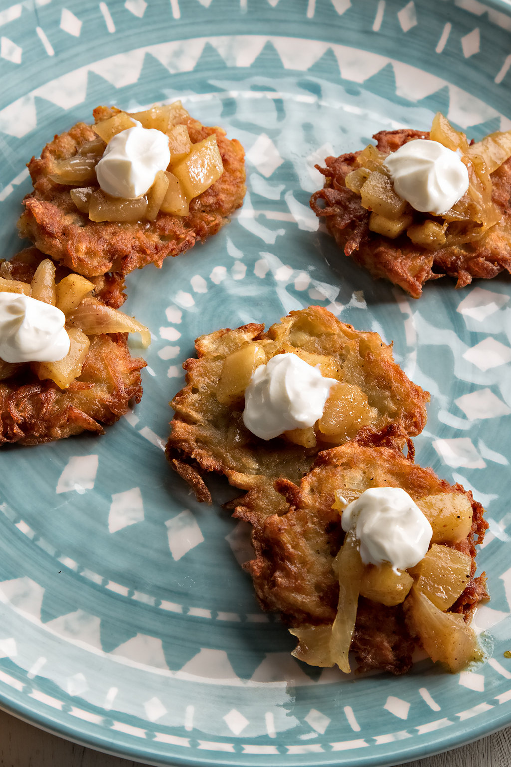 bite-sized-potato-latkes-with-sweet-and-savory-chutney