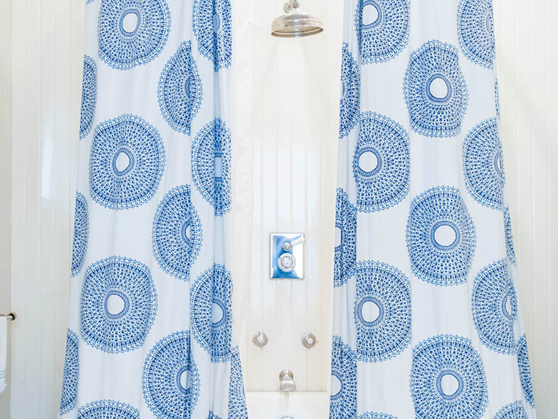 Patterned shower curtains