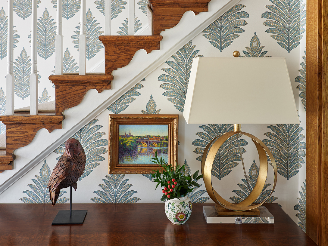 fern wallpaper with lamp and decorations